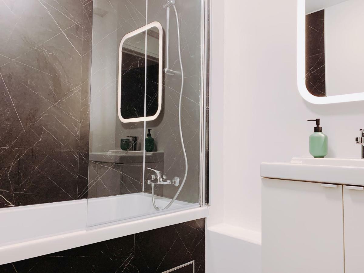 Luxury Apart' Mons City Center With Terrace Apartment Luaran gambar